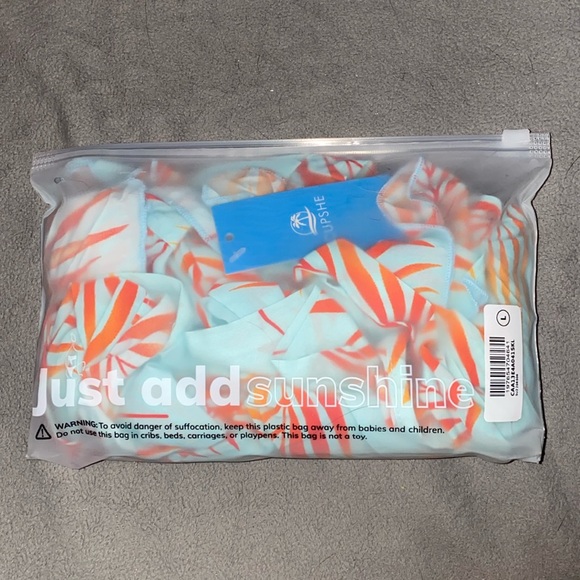 CUPSHE romper - Picture 2 of 2